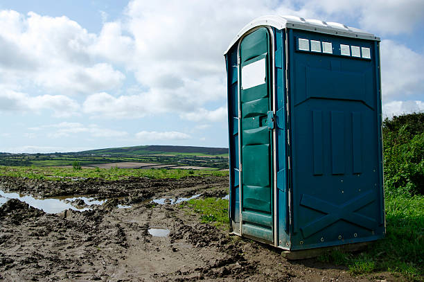 Best Restroom Trailer for Weddings  in Elliston, VA
